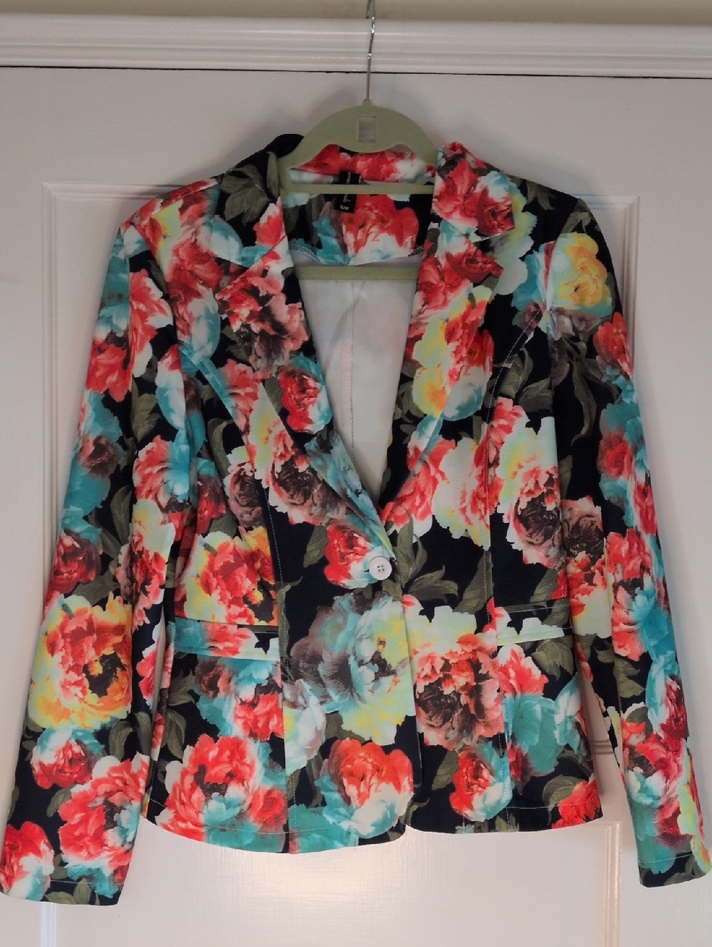 ✨ 4/$15 Sacred Threads Floral Single-Button Blazer Jacket